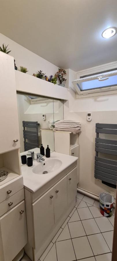 Cozy Apt Heart Of Paris, 3 Mins Louvre Экстерьер фото